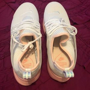 Nike Presto Fly Sneaker